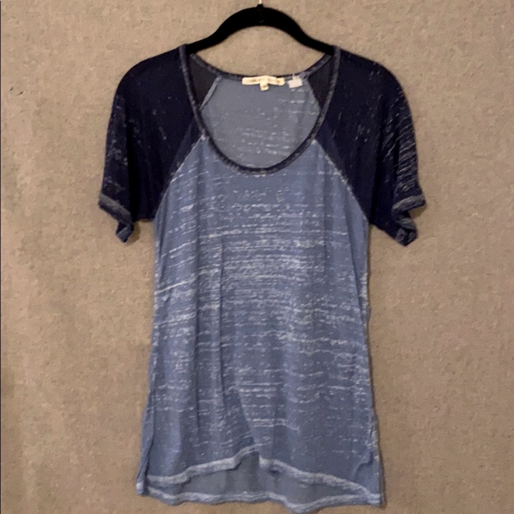 Women’s tee